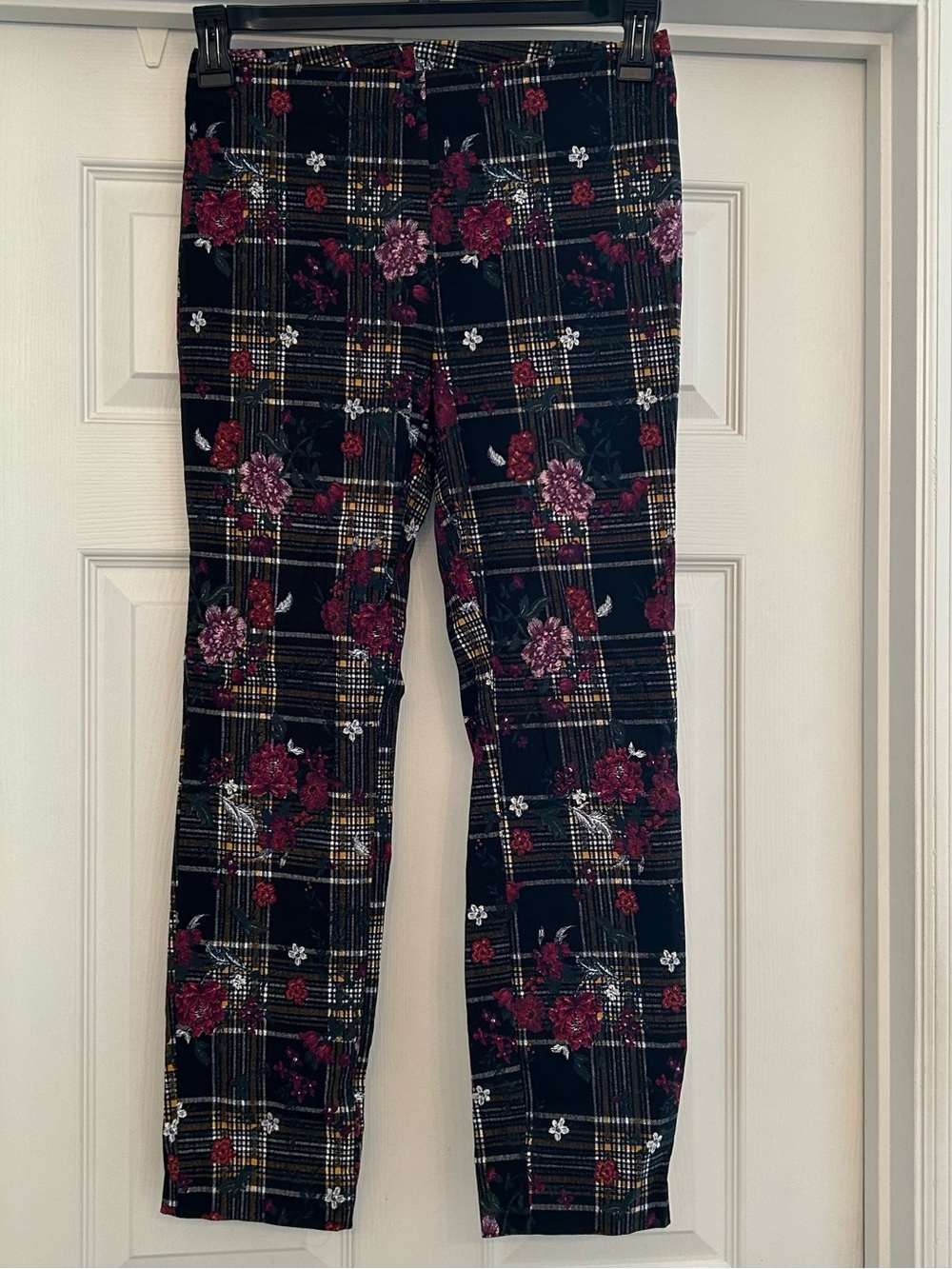 Meg & Margot Floral Plaid Black Pull On Pants Size S